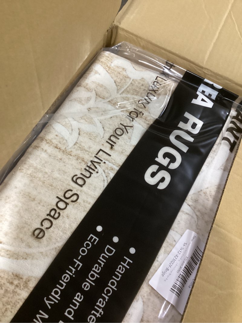 Condition photo showing Good Condition for 9x12 Area Rug for Living Room, Stain Resistant Neutral Washable Rugs for Dining Room, Bedroom, Floral Vintage Non-Slip Extra Large Beige Rug Beige 9' x 12' (Rectangular)