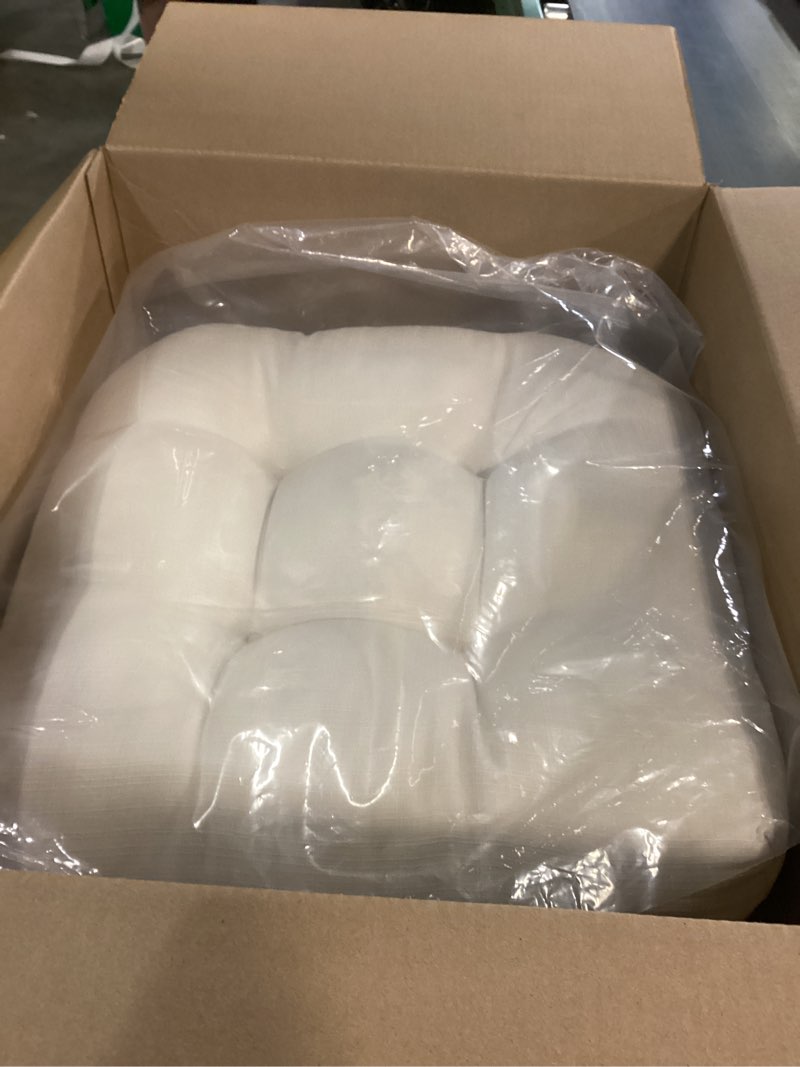 Condition photo showing Good Condition for sweet home collection patio cushions outdoor chair pads premium comfortable thick fiber fill tufted 19" x 19" x 5" seat cover, 2 pack, cream cream 2 pack classic
