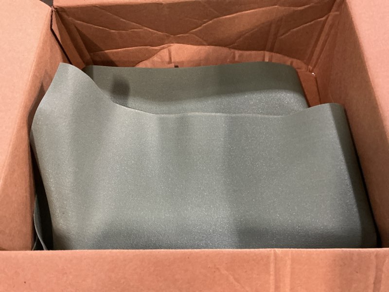 Condition photo showing Good Condition for manduka eko superlite yoga mat - 1.5mm natural rubber | foldable & travel friendly | soft textured surface | eco-friendly leaf green 71" x 24"