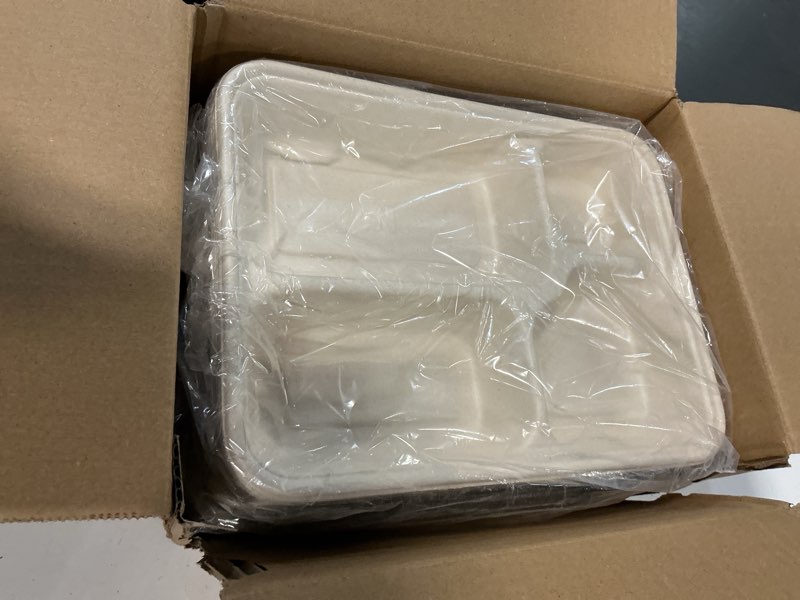 Condition photo showing New/Like New for 11"x8.7" take out food containers with lids, 4 compartment 25 pack disposable takeout box leakproof and microwave safe for food servicing