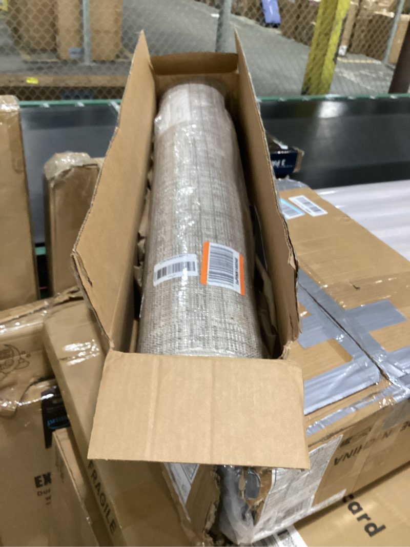 Loloi Darby Collection DAR-07 Pebble/Sand 2'-7" x 4' Accent Rug