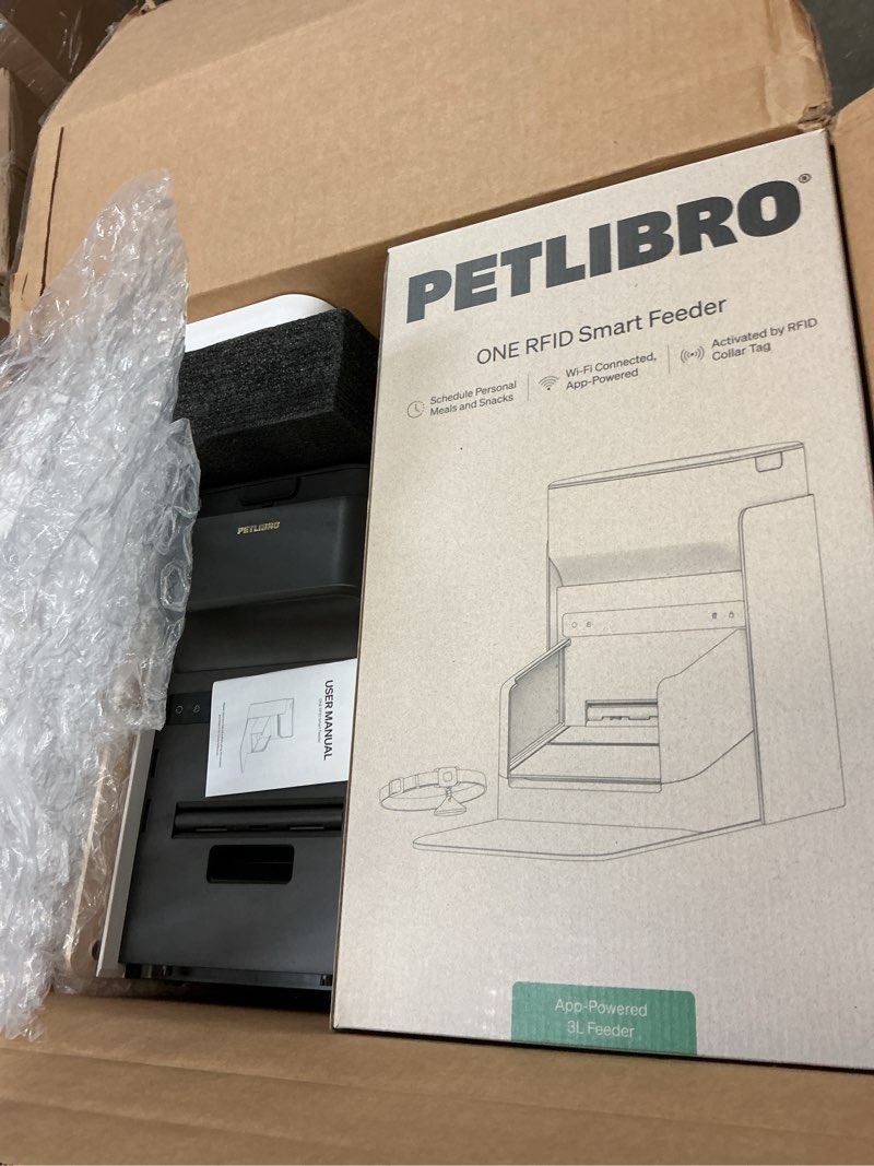 Condition photo showing Good Condition for petlibro automatic cat feeders for 2 cats, rfid collar tag for exclusive meals, cats recognition to stop food stealing, diet tracking for multi-pet homes and different diets, pet feeder pack of 2 white 3l*2 packs