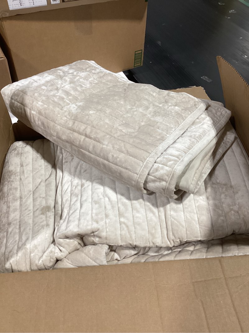 Condition photo showing Good Condition for recyco luxury velvet quilt king size bedding set, ultra soft velvet comforter set, lightweight quilted channel box stitch oversized bedspread coverlet for all season, with 2 shams, natural tan king/cal king (108" x 92") natural tan
