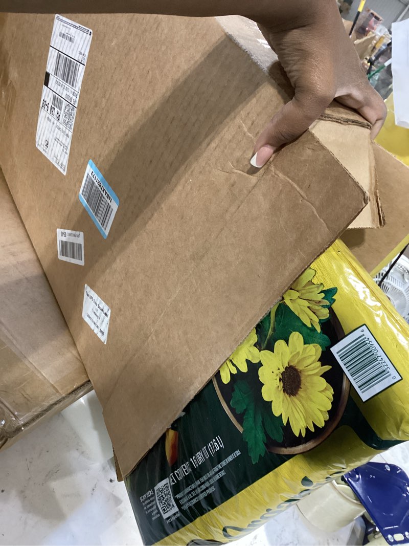 Condition photo showing Good Condition for miracle-gro organic outdoor potting mix - plant soil for outdoor container plants, contains quick-re