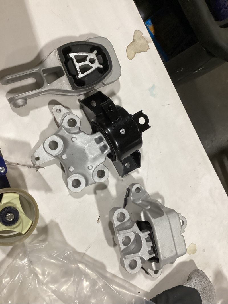 Condition photo showing Good Condition for https://www.walmart.com/ip/MotorKing-Compatible-with-16-19-Buick-Encore-Chevrolet-Trax-1-4L-Set-3PCS-Engine-Motor-and-Automatic-Transmission-Mount-2016-2017-2018-2019/1285211109?classType=REGULAR