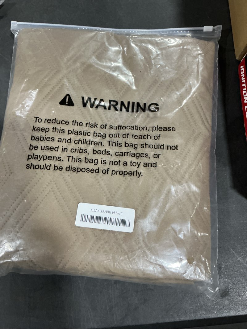Condition photo showing New/Like New for Genina 100% Waterproof Recliner Chair Covers, Anti-Slip Recliner Cover Dog Chair Cover Furniture Protector, Chair Sofa Slipcover for Pets Dogs, 1 Piece (Camel, Recliner) Camel Recliner (1 Piece 23.6x39.3 Inch)