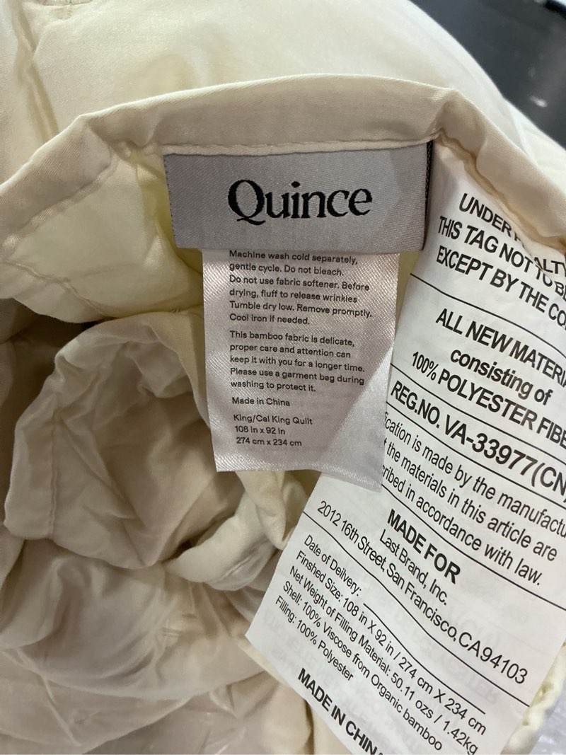 Condition photo showing Good Condition for bamboo dream quilt ivory cal/king 