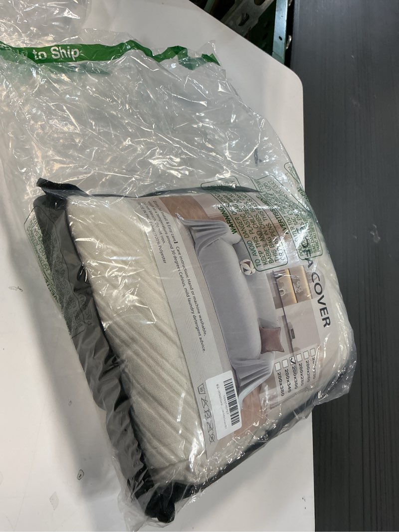 Condition photo showing Good Condition for CYCMACO Couch Covers for Dogs, 78"x118", Washable Sofa Covers for 3 Cushion Couch, L Shaped Couch Co