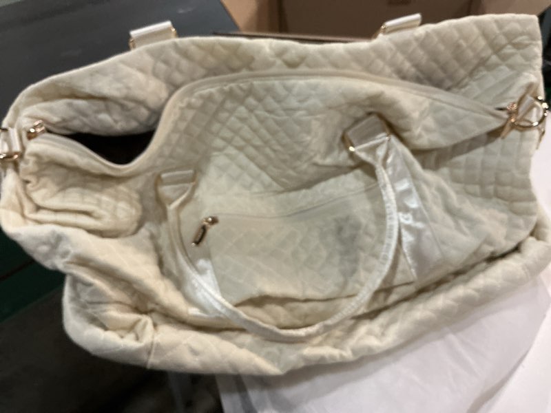 Condition photo showing Good Condition for LOVEVOOK Travel Duffle Bag,Weekender Bags for Women with Shoe Compartment?Carry on Overnight Bag with Toiletry Bag,Gym Duffel Bag with Wet Pocket, Hospital Bags for Labor and Delivery Extra Large-2 Pcs Beige-L