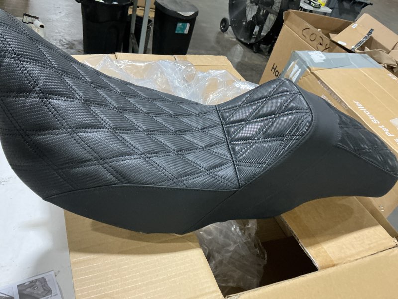 Condition photo showing Good Condition for black lattice two up seat fit for harley road king flhr flhrc electra glide flht