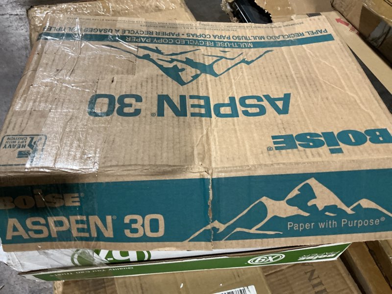 Condition photo showing Good Condition for boise x-9 multi-use copy paper  8.5  x 11  letter  92 bright white  20 lb.  7 ream (500 sheets each ream)
