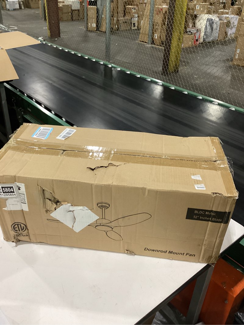 Condition photo showing New/Like New for celing fan with light model ds20019