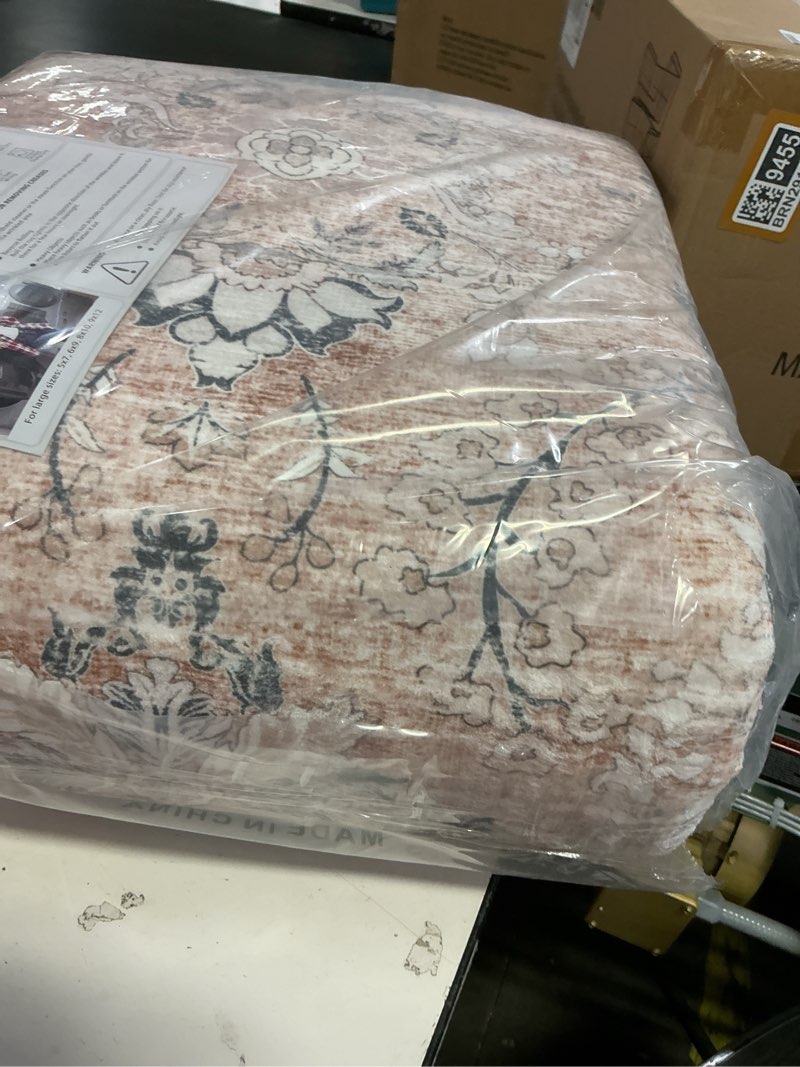 Condition photo showing Good Condition for MUJOO Pink Rug 6'x9' Area Rugs for Living Room Washable Rugs Large Boho Carpet for Bedroom Dining Room Neutral Vintage Farmhouse Abstract Non Slip Soft Low-Pile Floral Flowers