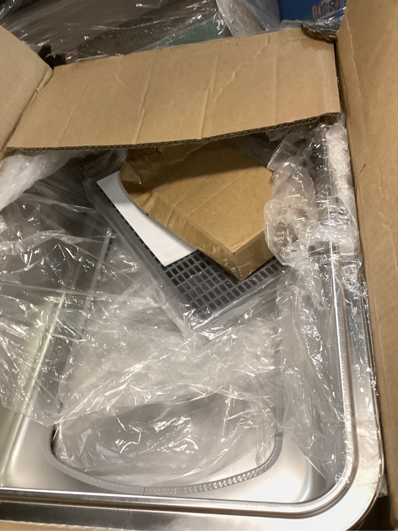 Condition photo showing Good Condition for XL All Stainless Steel Sifting Litter Box with Lid,Sifting Cat Litter Box for Wood Pine Pellets,High Sides Sifter Litter Pan System,Odor Control,Easy to Clean,with Liners and Scoop ?XL with Lid?23.7''L*15.7''W*12''H