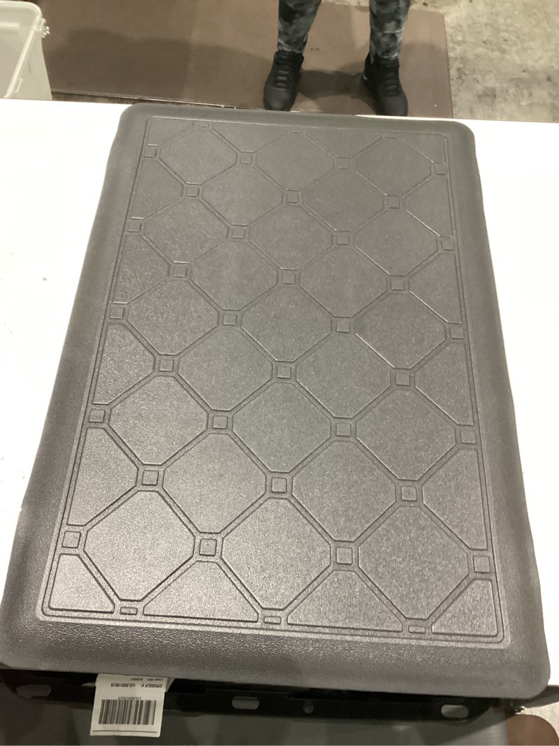 Condition photo showing Good Condition for sofort kitchthick waterproof kitchen rug, cushioned anti fatigue mats for kitchen floor, non-slip ergonomic comfort standing mat for home, office, laundry, sink (