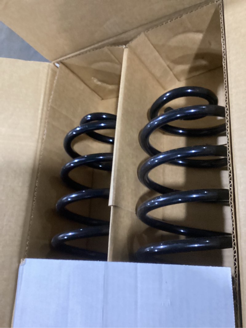 Condition photo showing New/Like New for Moog 81479 Coil Spring Set