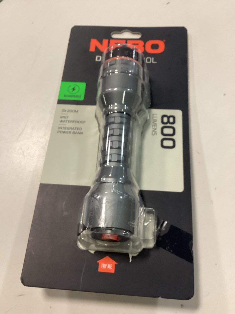 Condition photo showing New/Like New for nebo davinci 800 lumen flashlight