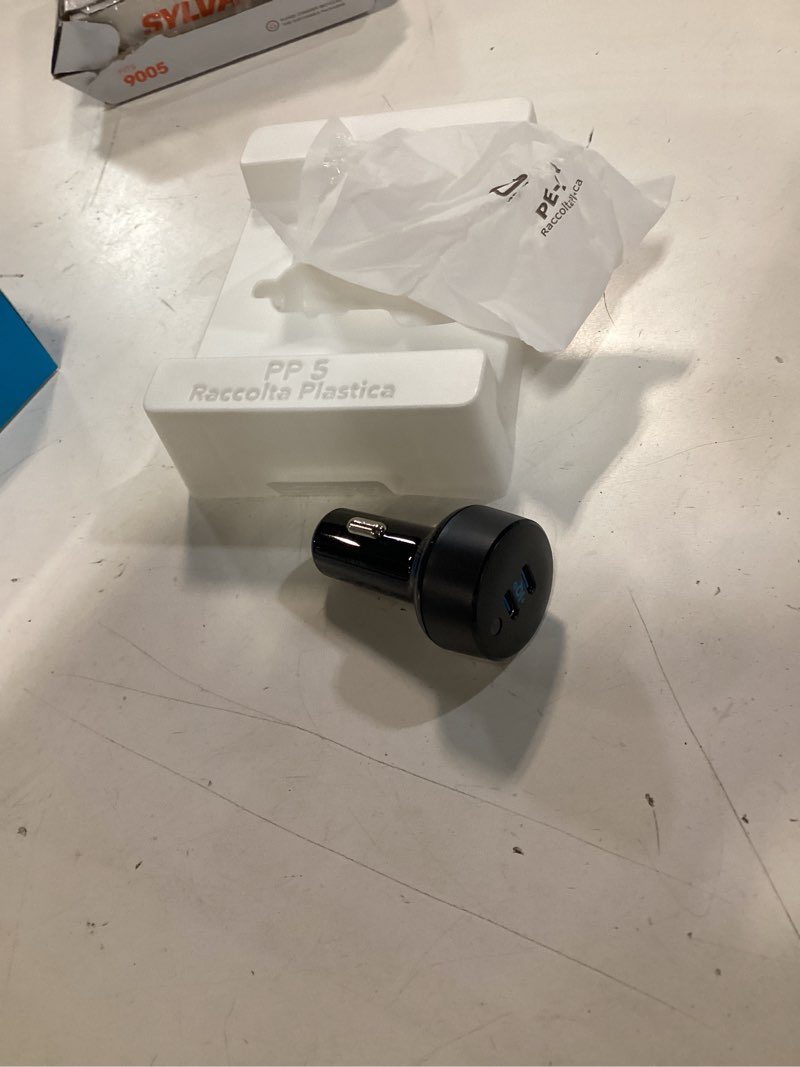 Condition photo showing As Is for cleanskin 27w dual car charger and qualcomm quick charge 3.0 usb port black