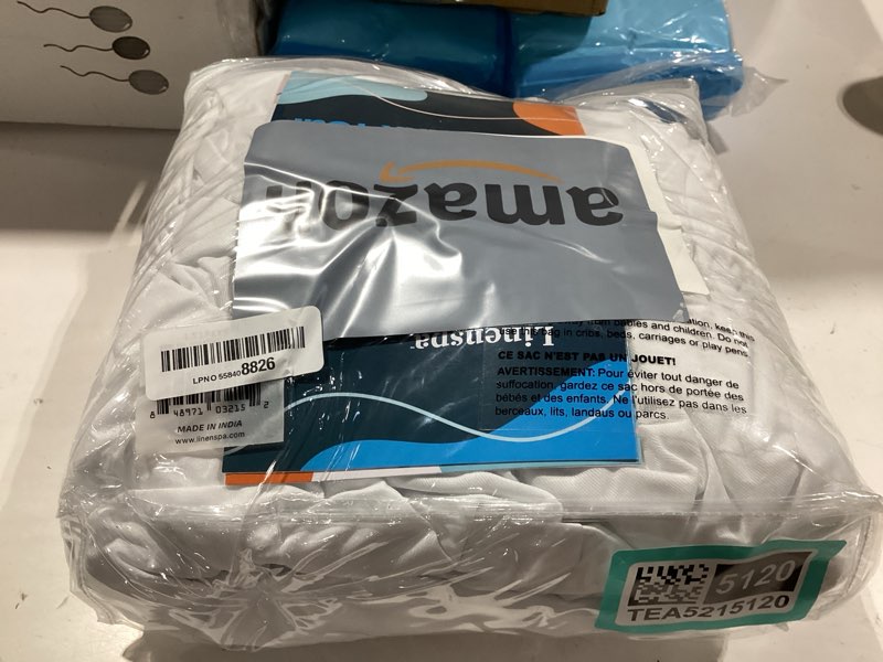 Condition photo showing Good Condition for linenspa zippered mattress encasement – king size waterproof mattress protector – quiet cover & complete protection – dorm room essentials, white white king