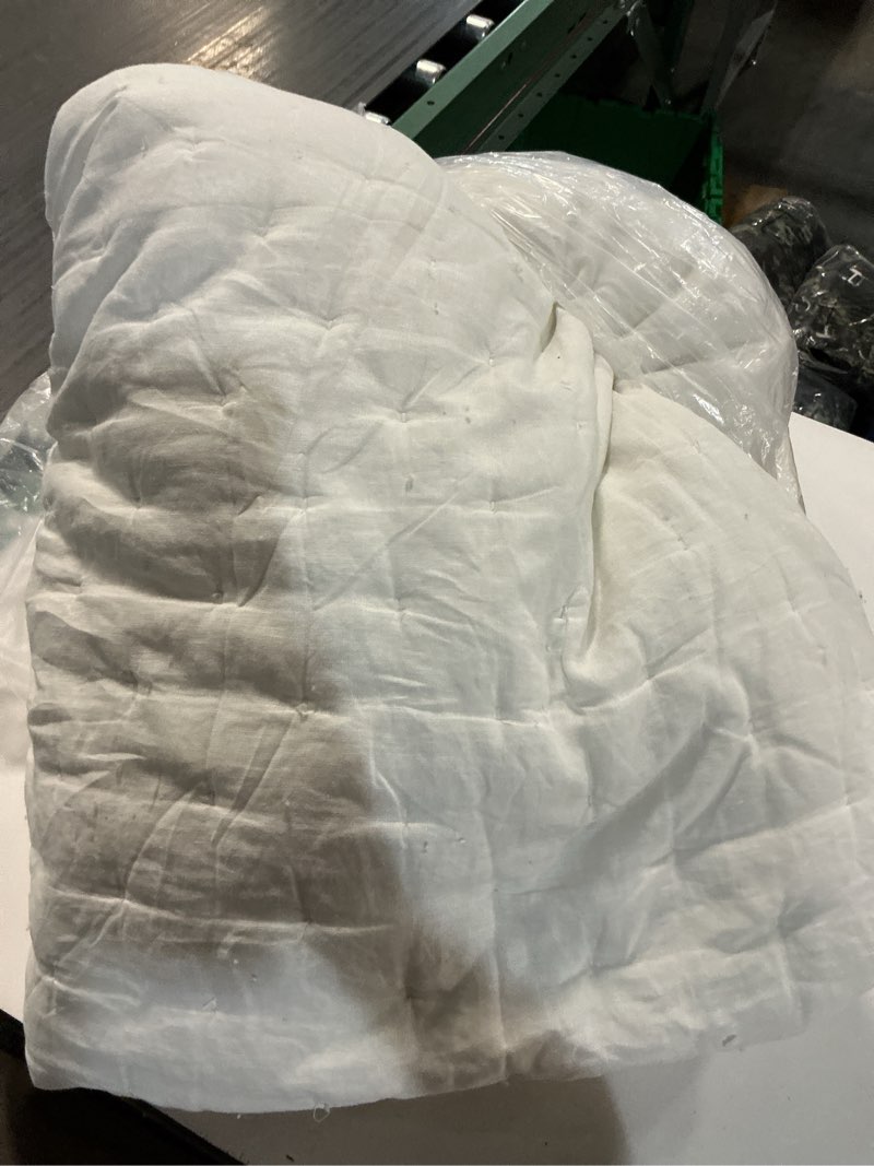 Condition photo showing As Is for european linen dream quilt, king/cal king, ivory