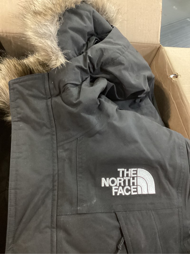 Condition photo showing Good Condition for THE NORTH FACE Men's McMurdo Parka | Long Waterproof Winter Jacket With 600 Fill Waterfowl Down Insulation Medium Tnf Black/Tnf Black