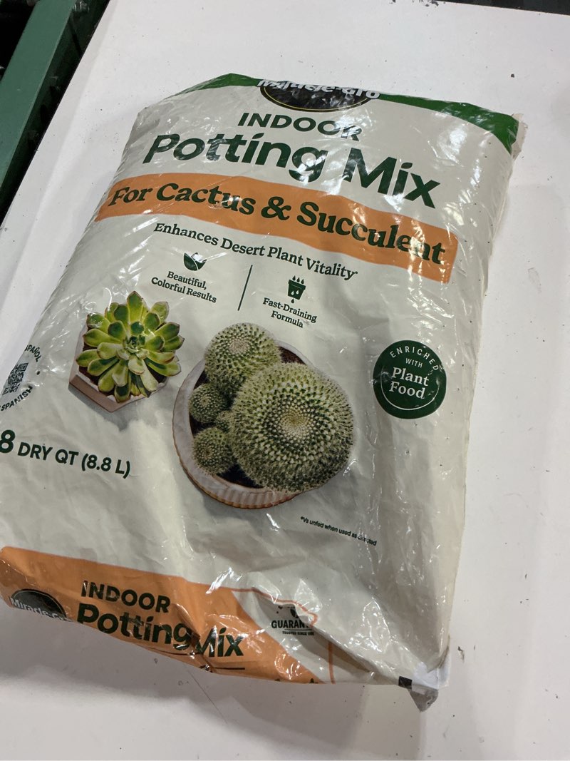 Condition photo showing New/Like New for miracle-gro indoor cactus & succulent 8.009lbs potting soil