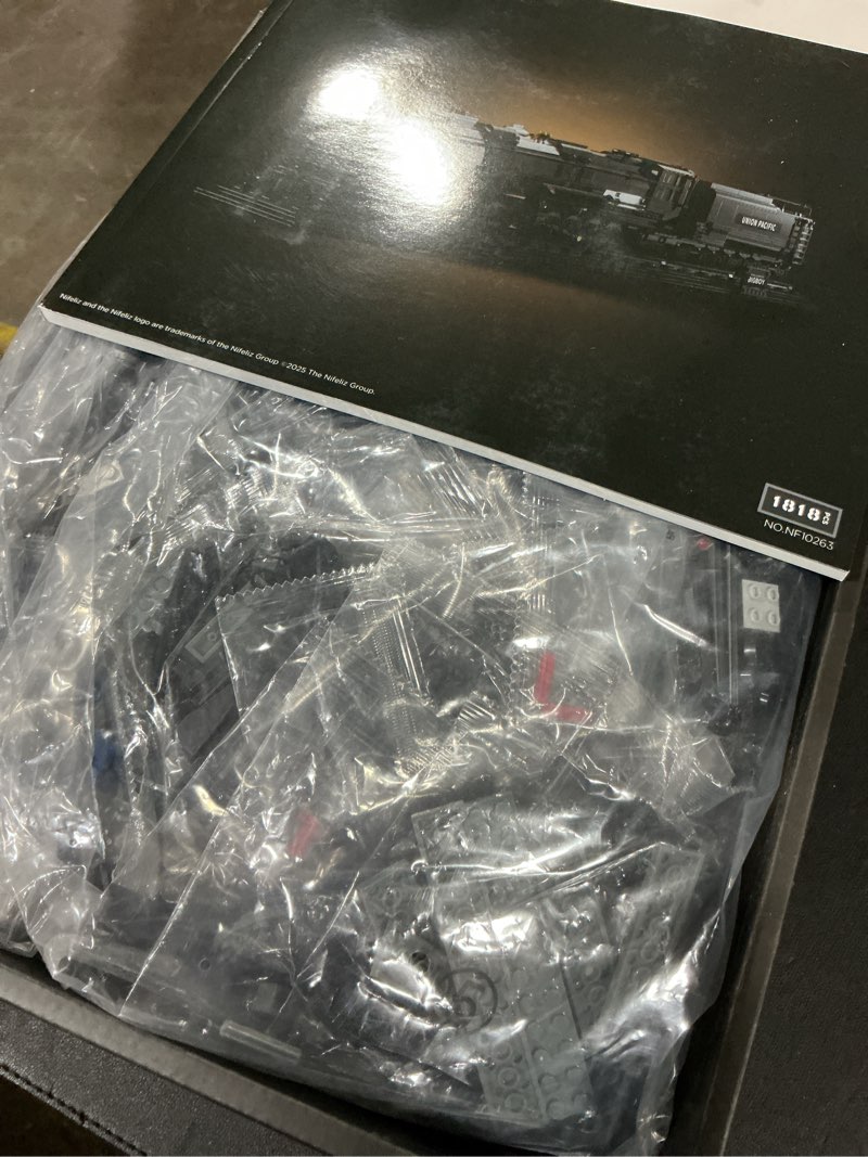 Condition photo showing Good Condition for Nifeliz Big Boy Locomotive, Articulated Steam Locomotive Building Block Set, Legendary Steam Train Display Kit for Gift Giving (1,818 Pieces) Upgraded version
