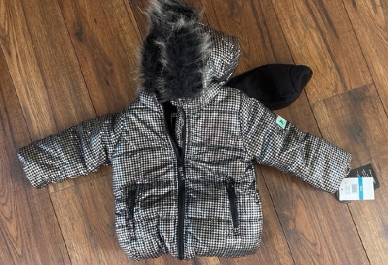 LONDON FOG Baby Girl's Heavyweight Puffer Jacket with Faux Fur Hood and Matching Beanie, Silver/ Black Size 18M
