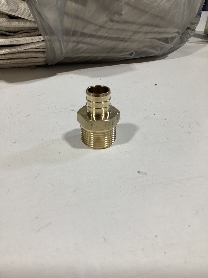 Condition photo showing Good Condition for 3/4 in. pex crimp x 3/4 in. mnpt brass male adapter