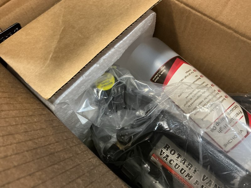 Condition photo showing Good Condition for vivohome 110v 1/4 hp 3.5cfm single stage rotary vane air vacuum pump and ac manifold gauge set kit with thermometer for r134a r12 r22 r502 r410a hvac air conditioning refrigeration recharging, black black 3.5cfm