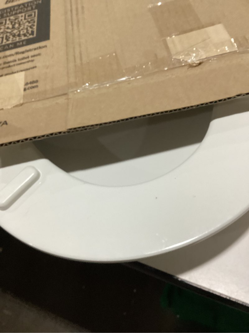 Condition photo showing Good Condition for mayfair cassel slow close toilet seat, easy clean, non slip premium wood seat, easy install, made in usa, round, white