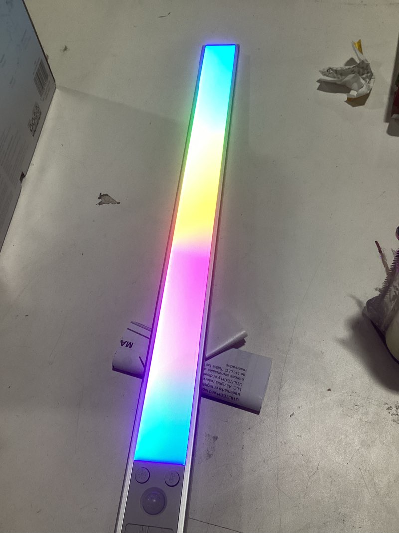 Condition photo showing Good Condition for Enbrighten 18 inch Plug-in Under Cabinet Lights, 1245 Lumens, Five White Settings from (2700K-6500K), Full Range Dimmable, One-Touch Sync Control, Linkable Under Counter Lights for Kitchen 82785-T1 18 inch White