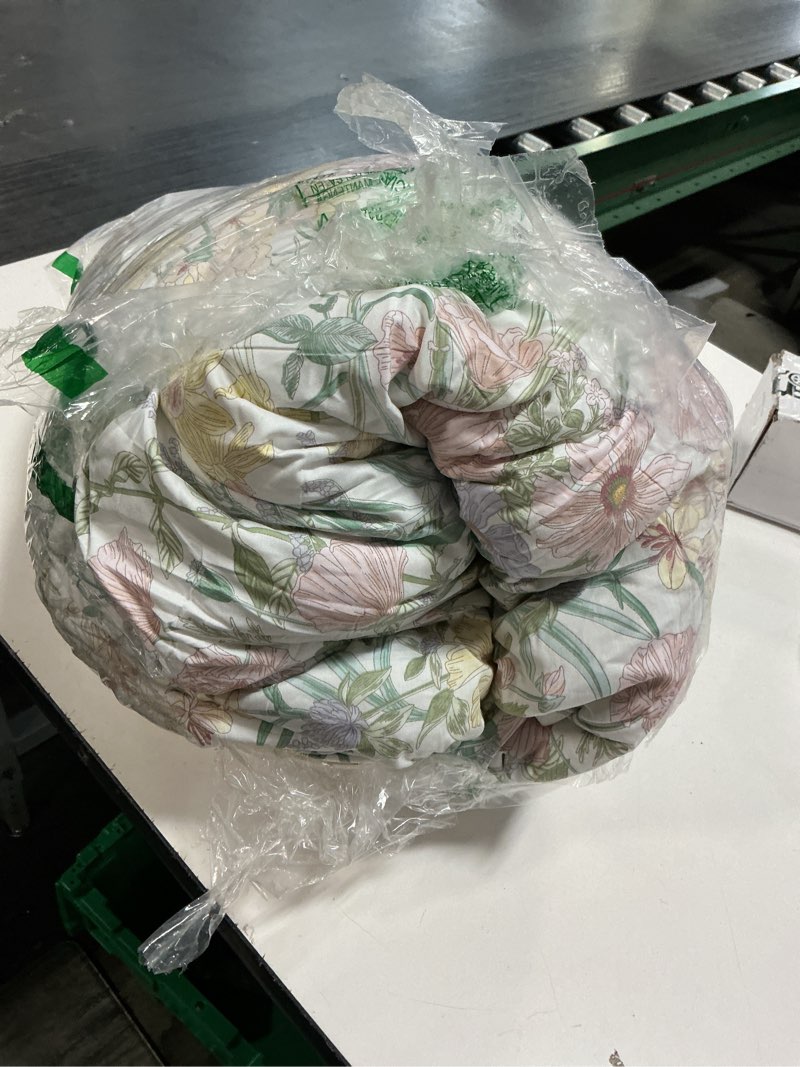 Condition photo showing As Is for sleepbella queen size comforter set yellow & pink & blue flowers botanical pattern printed on white 100% cotton fabric, ultra soft microfiber inner fill 3pcs bedding set queen yellow&pink floral