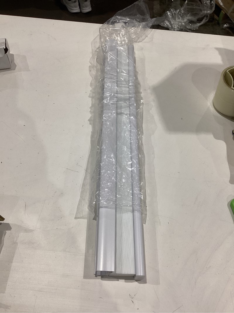Condition photo showing New/Like New for (i dont knot know the size))cordless pleated shade store pleated sans corde persiana plegadas sin cordon