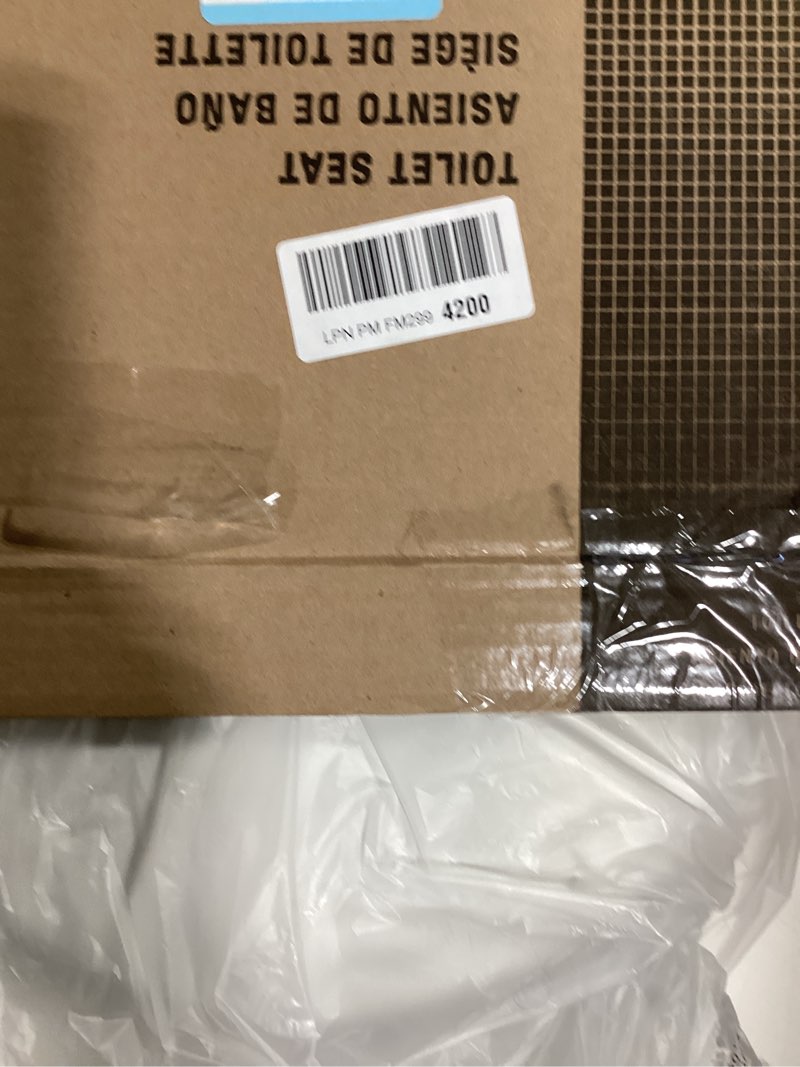 Condition photo showing New/Like New for bemis 730slec slow close toilet seat, easy clean hinges and durable plastic seat, made in usa, round, white
