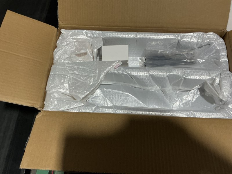 Condition photo showing New/Like New for tall style aluminum finned valve covers for 1987-up chevy sbc 305-350 center bolt w/hole - black