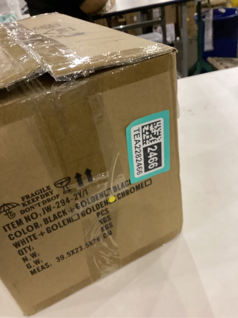 https://lotting-media.assets.bidfta.com/lotting_5d256392-938f-4cd0-ba92-4fda94c697de