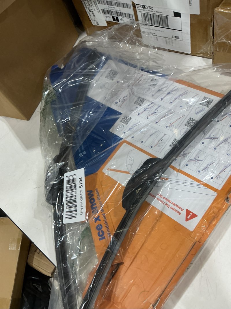 Condition photo showing Good Condition for 21"+19" water repellent windshield wiper blades replacement for mazda 3 2009-2004 volkswagen jetta 2005-1999 golf 2006-1999 gti 2005-2002 toyota camry 2001-1999 automotive silicone wiper blades 21"+19" hook