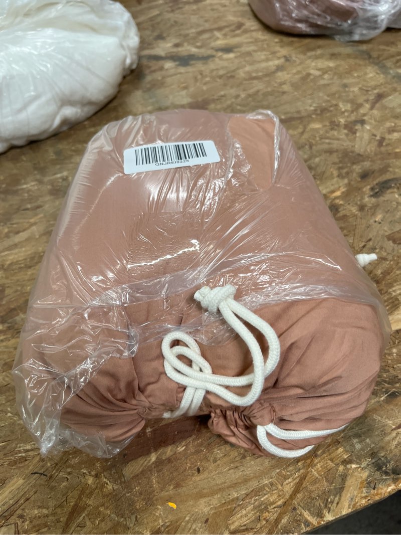 Condition photo showing Good Condition for bamboo sheet set, cal king, clay