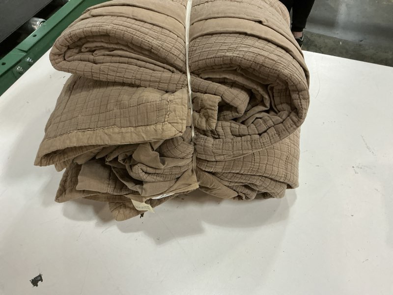 Condition photo showing Good Condition for EVERGRACE Luxury Velvet Quilt Set Queen Size 3 Piece, Soft Cross-Stitch Velvet Comforter Set with Pillow Shams, Lightweight Coverlet Bedspread Bedding Set for All Seasons, Tobacco Brown Full/Queen (90" x 92") Tobacco Brown