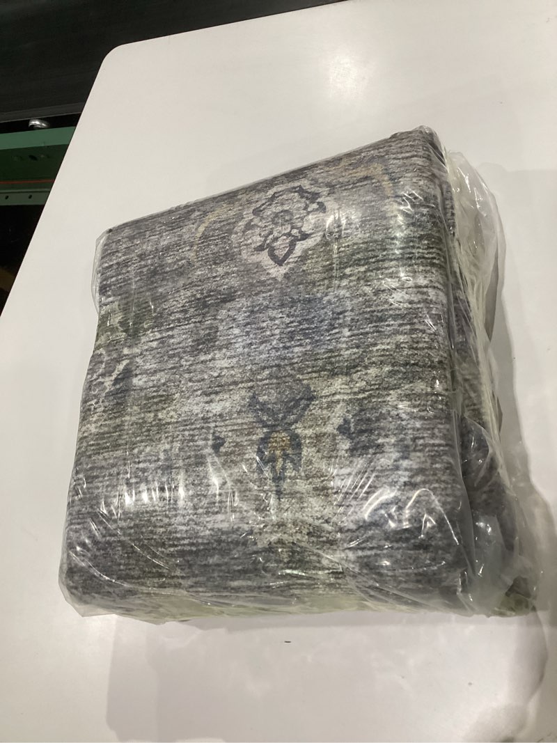 https://lotting-media.assets.bidfta.com/lotting_5d3bb2cf-6d6e-4ca5-b229-8415fe4a064d