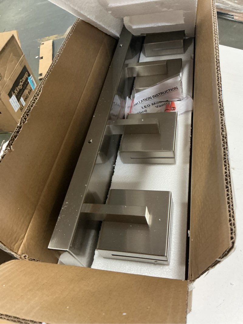 https://lotting-media.assets.bidfta.com/lotting_5d3e9fbe-849d-4672-95bf-a06f069276db