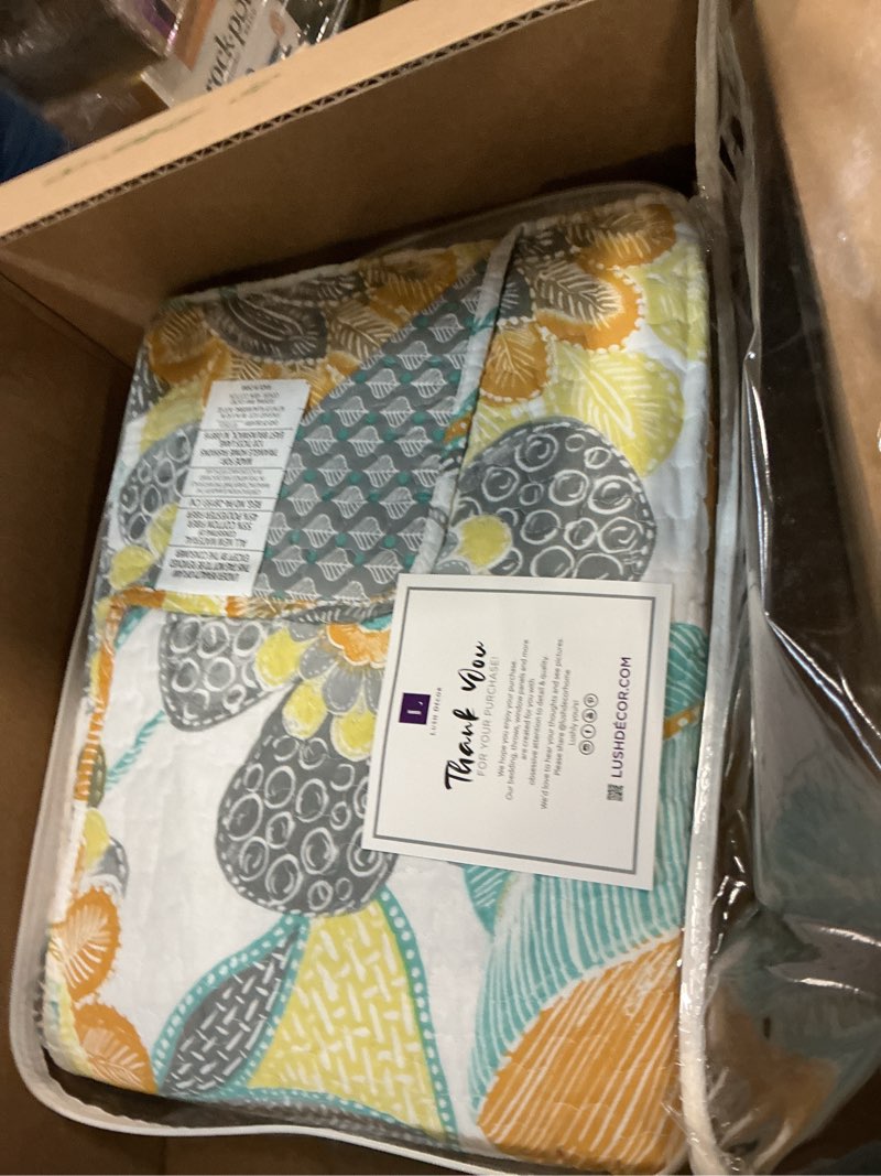 Condition photo showing Good Condition for Lush Decor Layla Reversible Cotton Quilt Queen Size 3 Piece Set Full/Queen Yellow & Gray - Floral Bedding Set Queen Quilt - Yellow Quilts Cottage Core