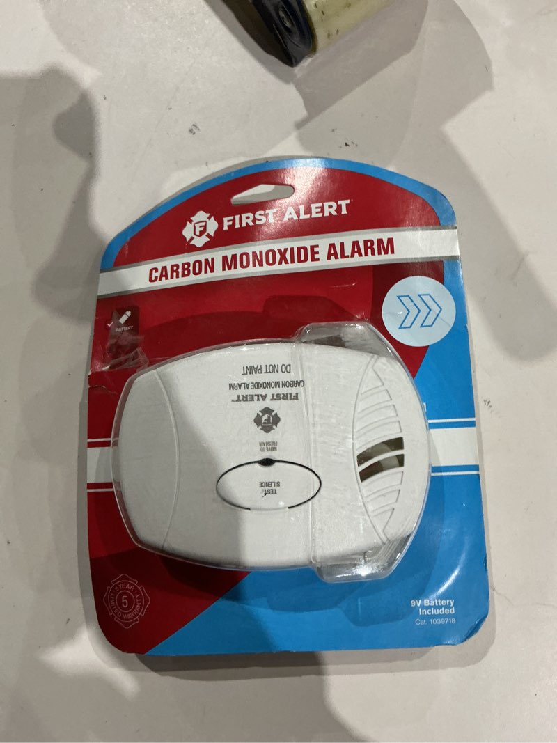 Condition photo showing As Is for first alert battery-powered electrochemical carbon monoxide detector