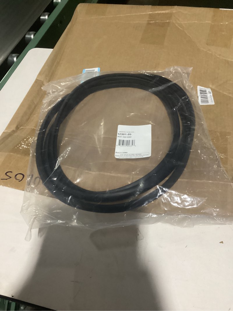 Condition photo showing Good Condition for Omix | 12301.05 | Windshield Glass Seal | OE Reference: 55019988 | Fits 1987-1995 Jeep Wrangler YJ Inner