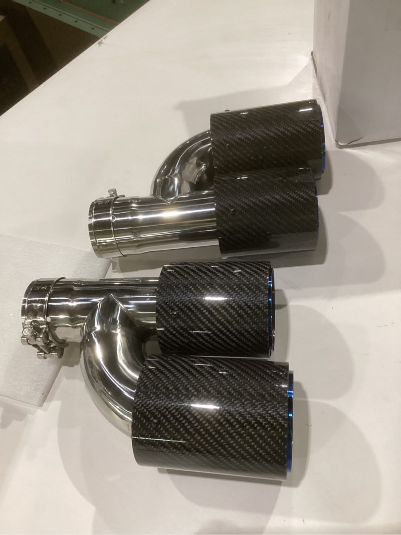 Condition photo showing Good Condition for 2.5-inch inlet dual carbon fiber car exhaust tips fit for bmw f22/f23/f30/f31/f32/f33/f36 2.0t (n20/b48) 2.5" inlet 3.5"outlet tailpipe tip (2pcs burnt) burnt 2.5 inch
