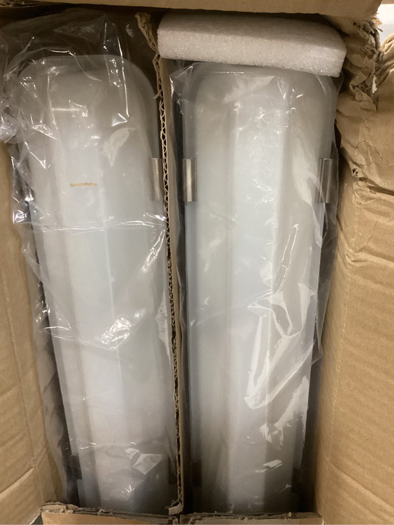 Condition photo showing Good Condition for 4ft led vapor tight light 60w/50w/40w,4000k/5000k/6000k cct selectable 7800lm (150w eq.) ip65 waterproof outdoor shop light led vapor proof fixture for garage shop barn basement etl 4-pack 4ft (4-pack)