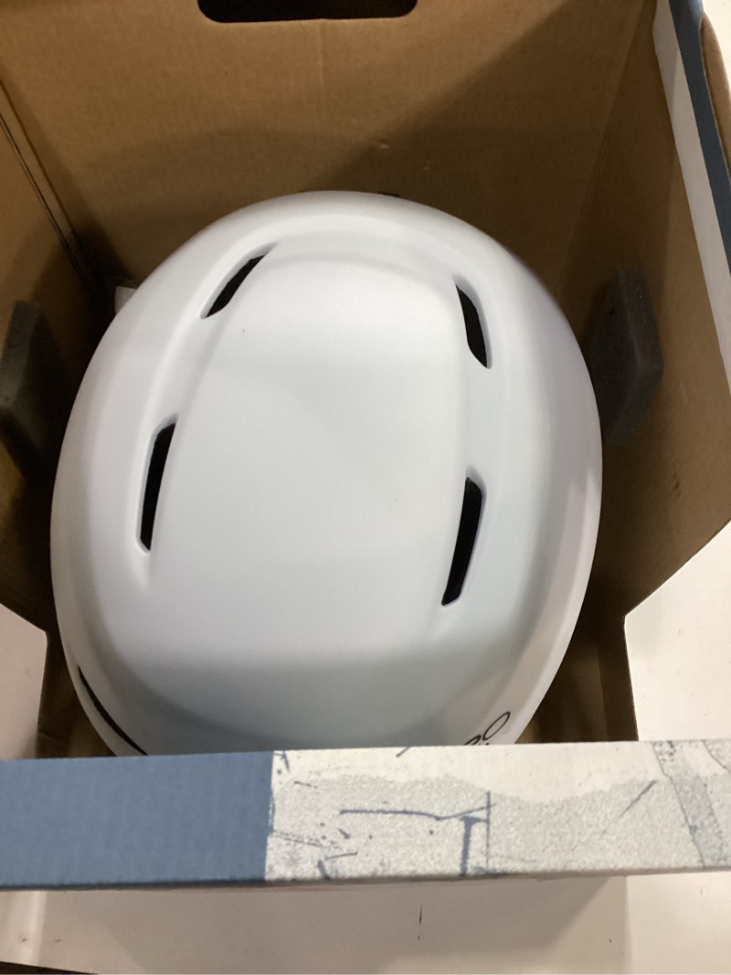 Condition photo showing Good Condition for giro spur mips kids ski helmet - snowboard helmet for youth, toddler, boys & girls matte white x-small