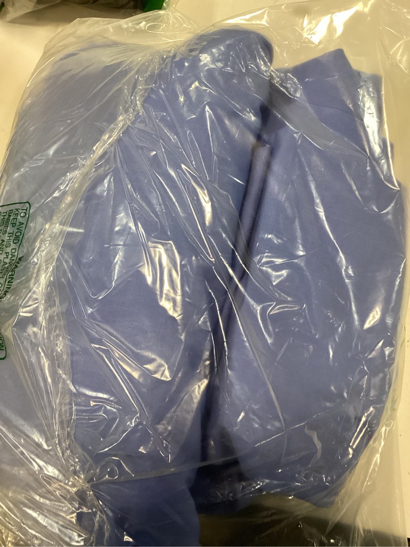 Condition photo showing Good Condition for Utopia Bedding King Sheet Set – 4 Piece Bed Sheets for King Size Bed, Soft and Breathable Microfiber, Includes 1 Fitted Sheet, 1 Flat Sheet and 2 Pillowcases (Dutch Blue) Dutch Blue King