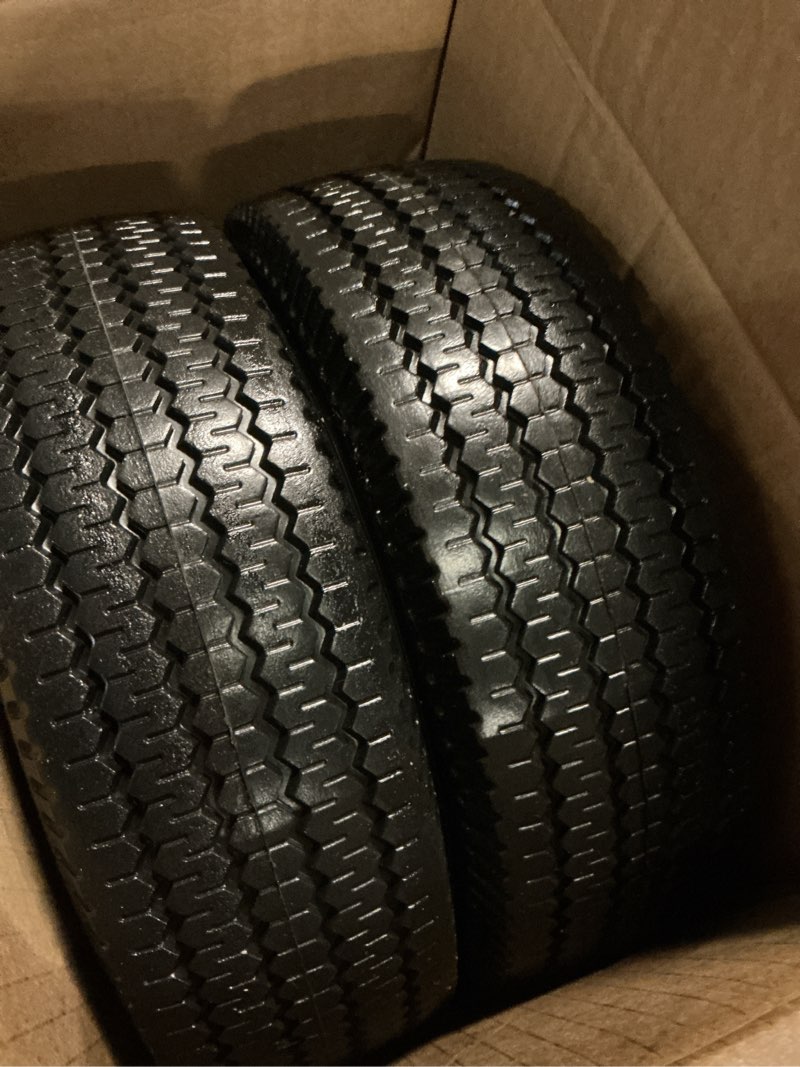 Condition photo showing Good Condition for 10" solid tire replacement 4.10/3.50-4 flat free tire and wheel for garden carts, hand trucks, wheelbarrows,10x3.50-4" with 5/8" axle bore & 2 1/4" offset hub (2 pack) 10 inch